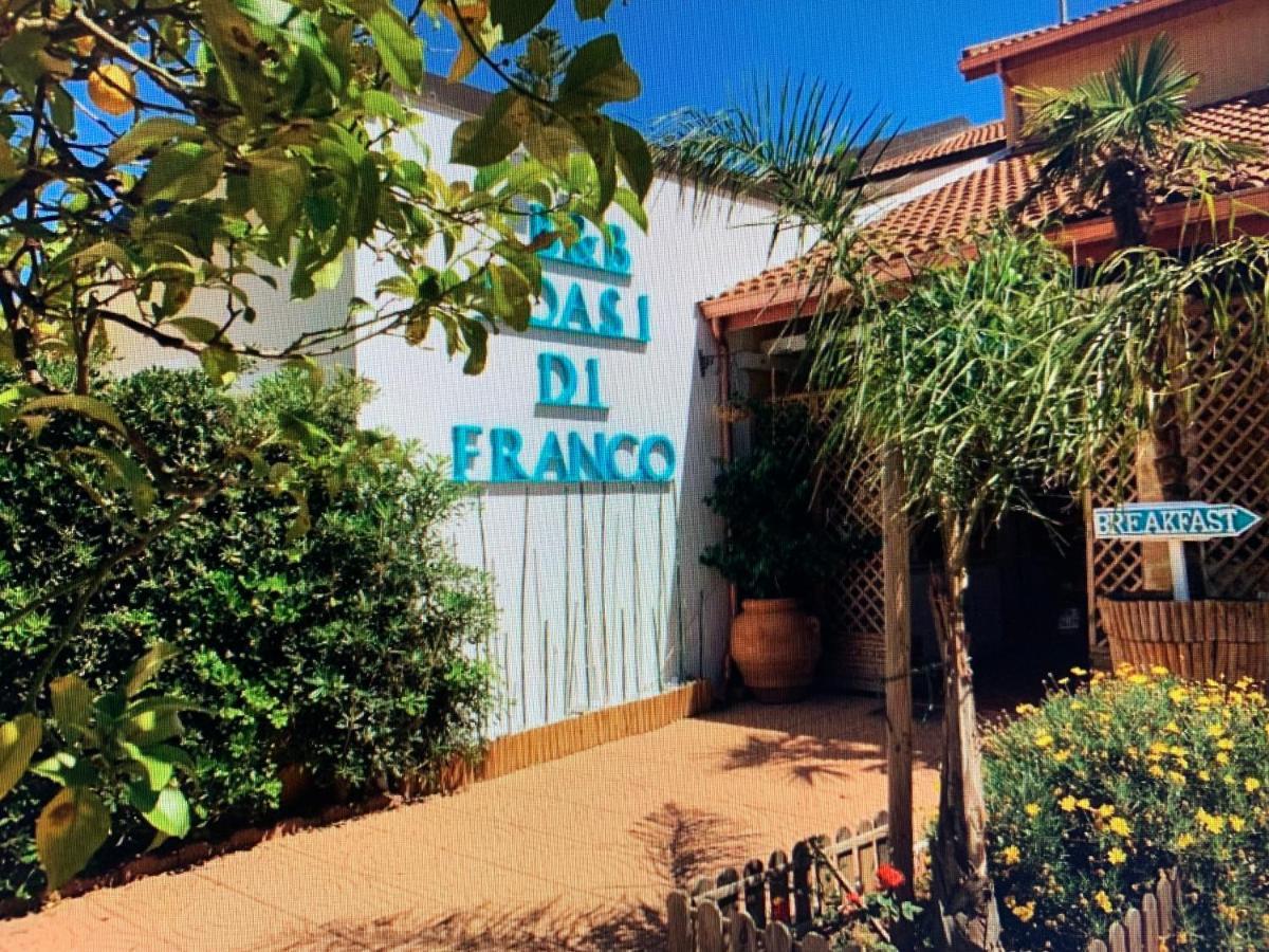 L'Oasi Di Franco Bed & Breakfast Villa San Pietro Eksteriør bilde