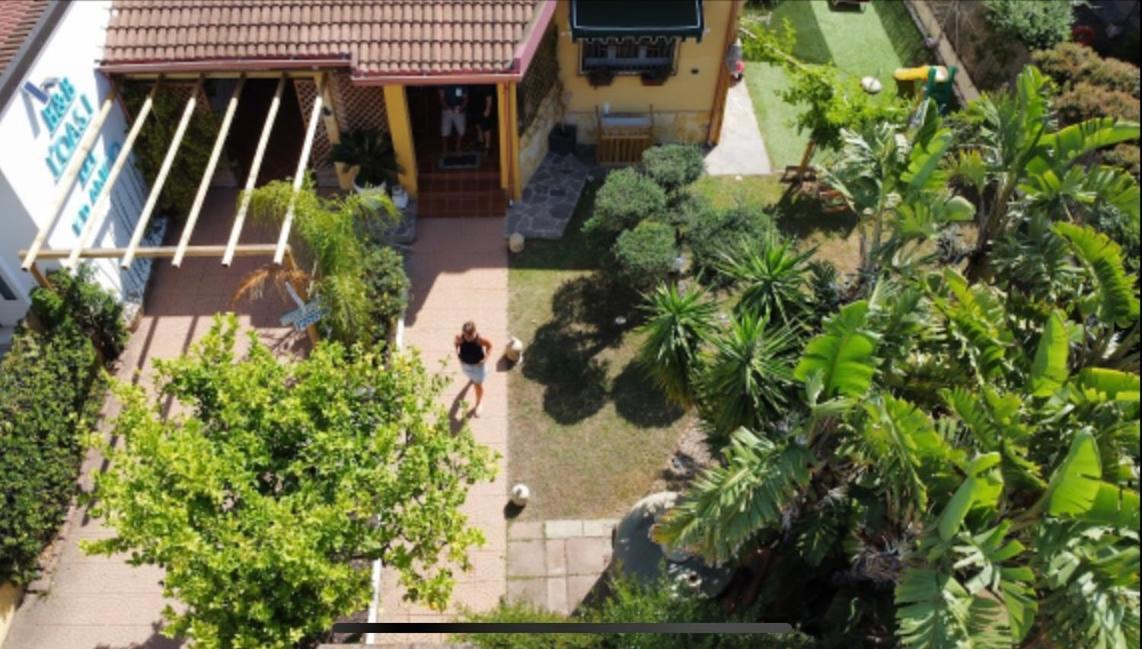 L'Oasi Di Franco Bed & Breakfast Villa San Pietro Eksteriør bilde