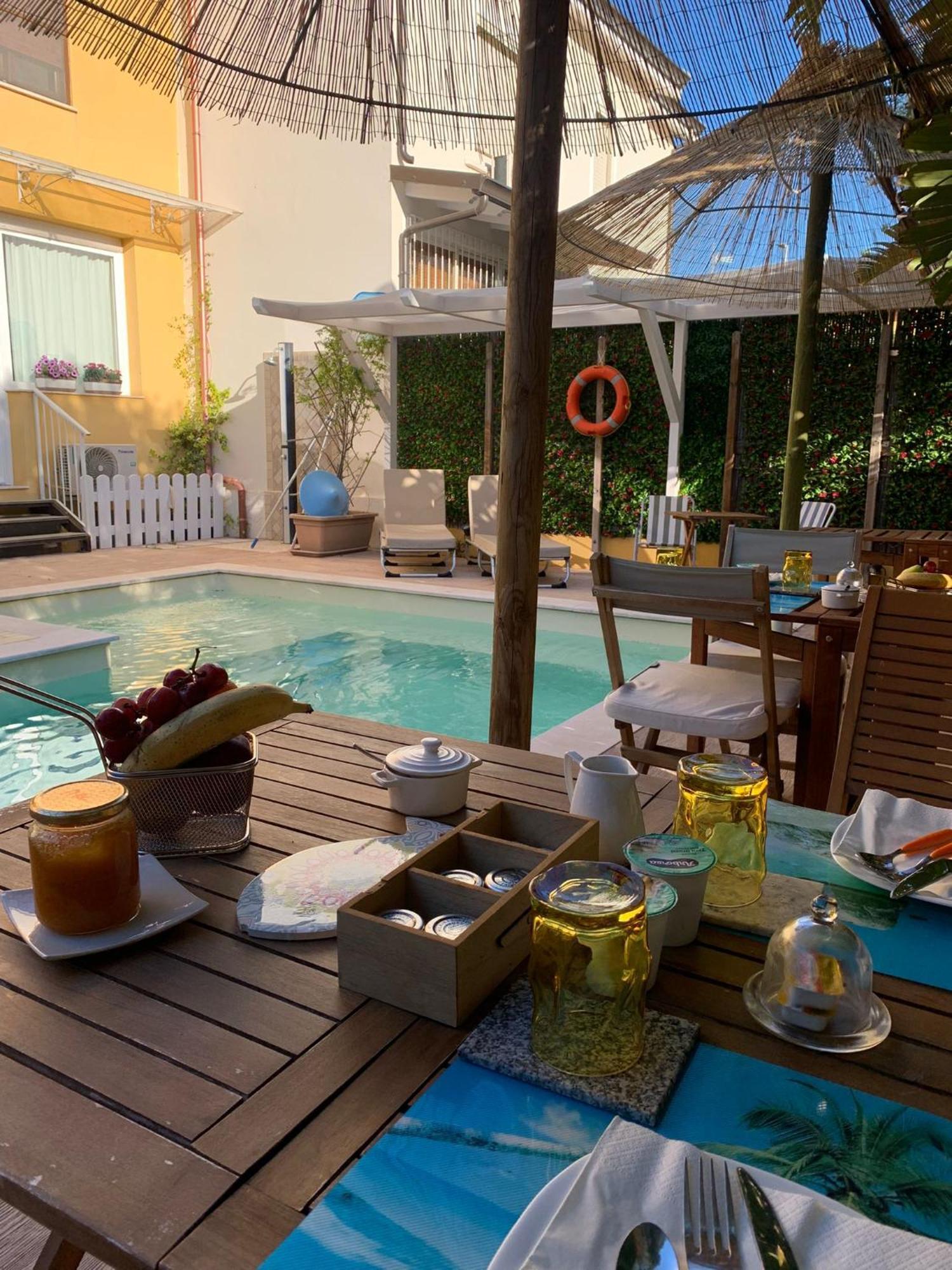 L'Oasi Di Franco Bed & Breakfast Villa San Pietro Eksteriør bilde